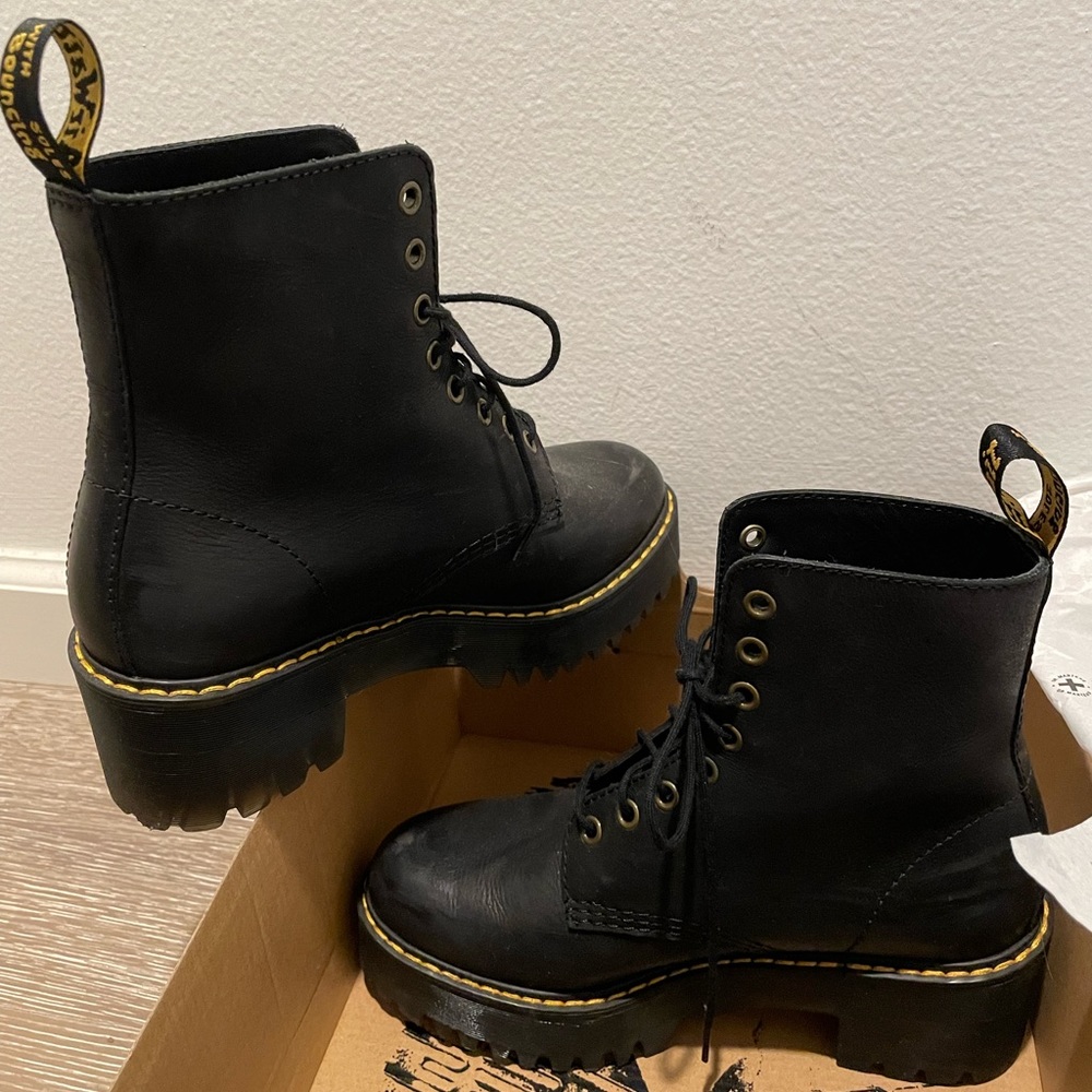Dr Martens Leather “Shriver High” Black Boots